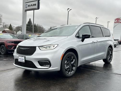 2026 Chrysler Pacifica Limited