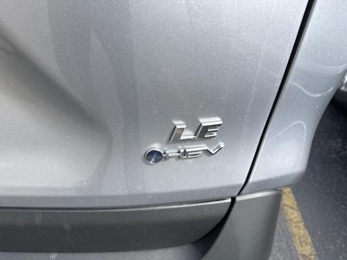 2025 Toyota RAV4 Hybrid LE