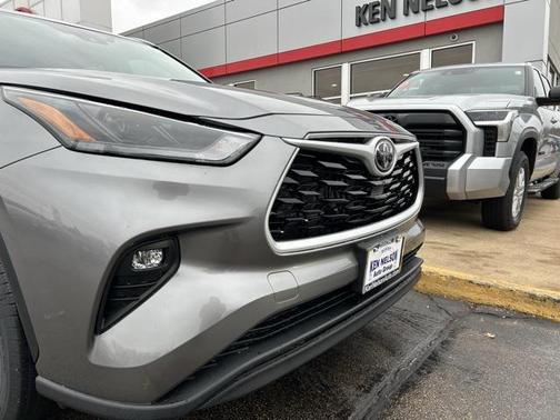 2026 Toyota Highlander Hybrid XLE