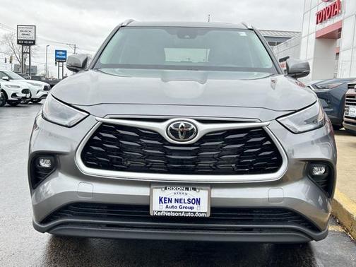 2026 Toyota Highlander Hybrid XLE