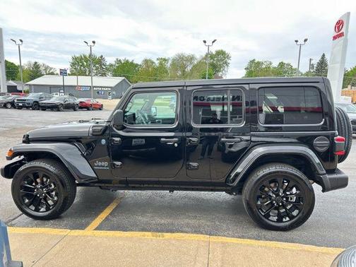 Black Clearcoat 2025 Jeep Wrangler 4xe Sahara