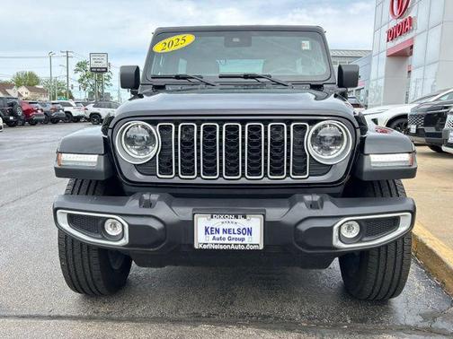 Black Clearcoat 2025 Jeep Wrangler 4xe Sahara
