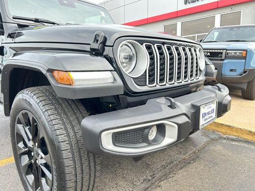 Black Clearcoat 2025 Jeep Wrangler 4xe Sahara