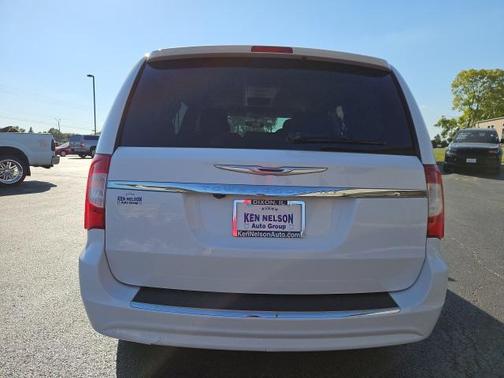 2014 Chrysler Town & Country Touring