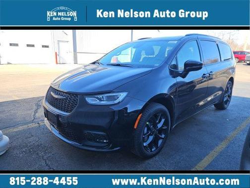 2026 Chrysler Pacifica L