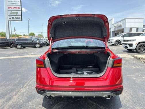 Scarlet Ember Tintcoat 2026 Nissan Altima 2.5 SV