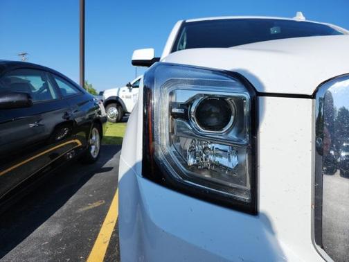 2018 GMC Yukon XL SLT