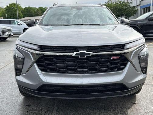 Sterling Gray Metallic 2026 Chevrolet Trax FWD 2RS