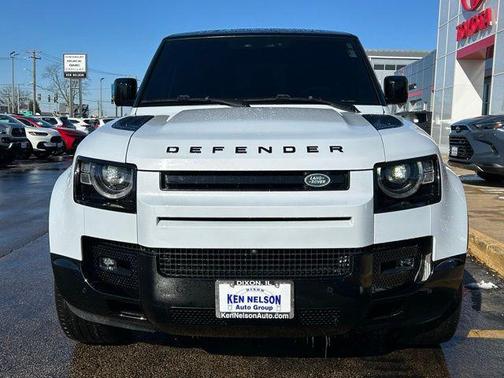 2022 Land Rover Defender V8