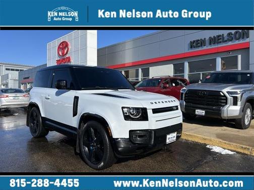 2022 Land Rover Defender V8