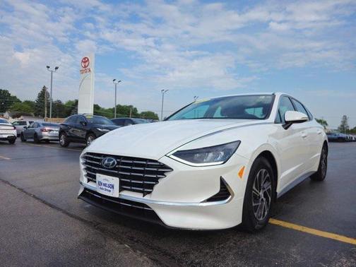 2022 Hyundai SONATA Hybrid Base