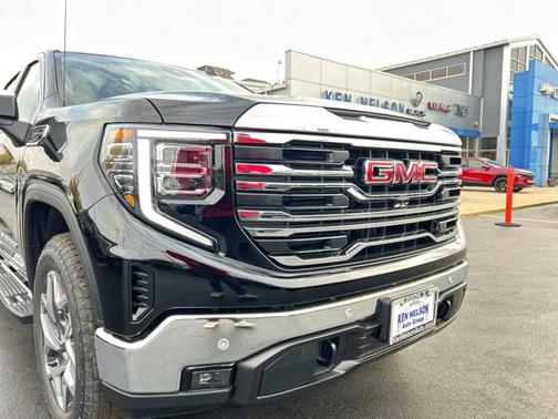 Onyx Black 2026 GMC Sierra 1500 SLT