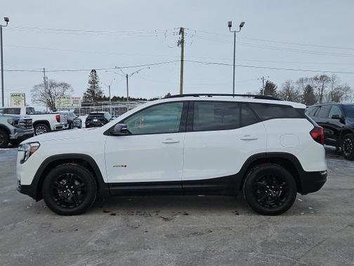 2023 GMC Terrain AWD AT4