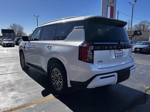 2025 Nissan Armada SL 4WD