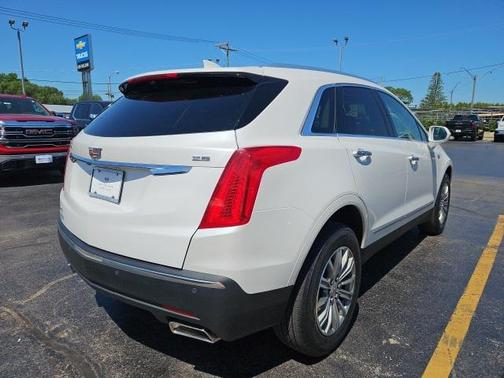2017 Cadillac XT5 Luxury