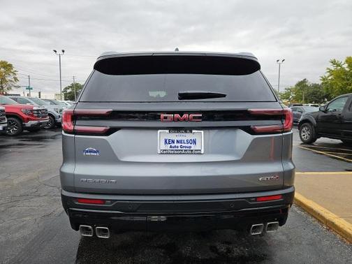 2026 GMC Acadia AWD AT4