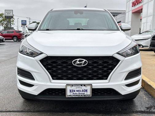 White Cream 2021 Hyundai TUCSON SE