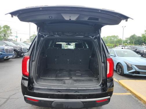2021 GMC Yukon XL SLT