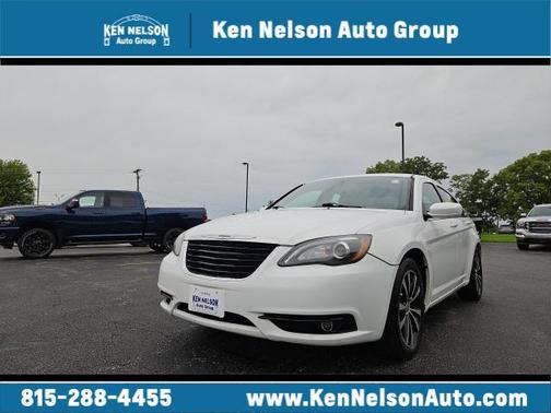 2014 Chrysler 200 Touring