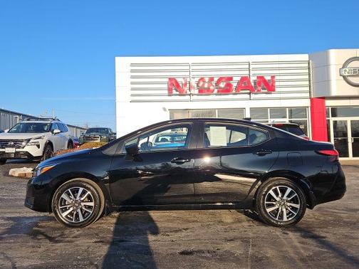 2024 Nissan Versa 1.6 SV