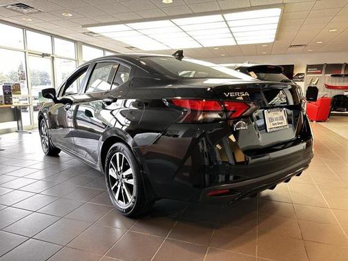 2024 Nissan Versa 1.6 SV