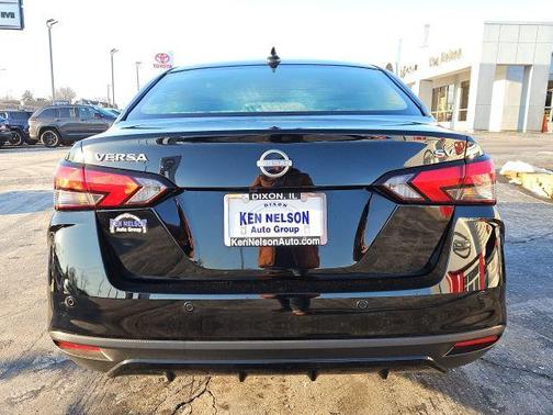 2024 Nissan Versa 1.6 SV