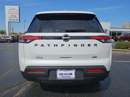 2025 Nissan Pathfinder SV 4WD