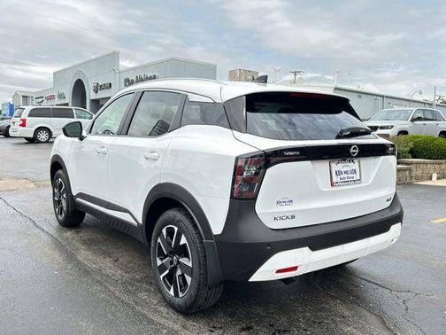 Fresh Powder 2026 Nissan Kicks SV