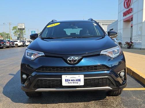 2017 Toyota RAV4 SE