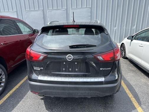 2017 Nissan Rogue Sport SV