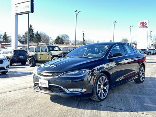 2016 Chrysler 200 C
