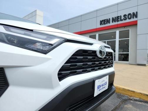 2025 Toyota RAV4 Hybrid XLE