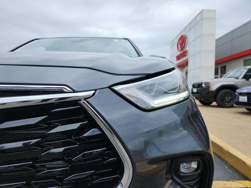 2021 Toyota Highlander Hybrid Limited