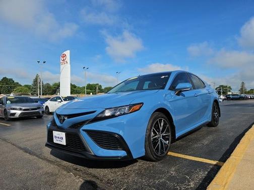 2024 Toyota Camry SE