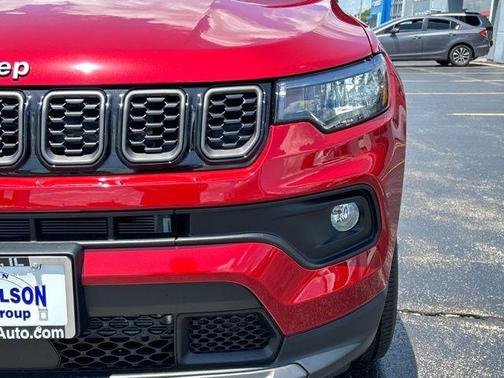 Red Hot Pearlcoat 2026 Jeep Compass Latitude