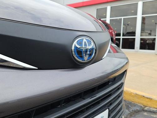 2021 Toyota Sienna XLE 7 Passenger