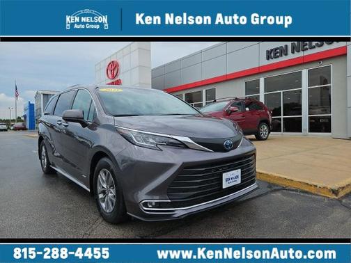 2021 Toyota Sienna XLE 7 Passenger