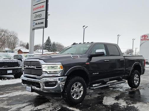 2022 RAM 2500 Laramie Crew Cab 4x4 6'4' Box