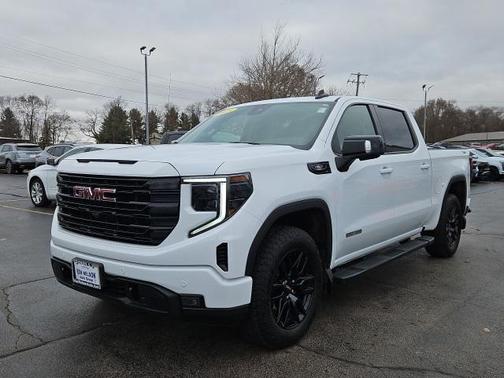 2025 GMC Sierra 1500 Elevation