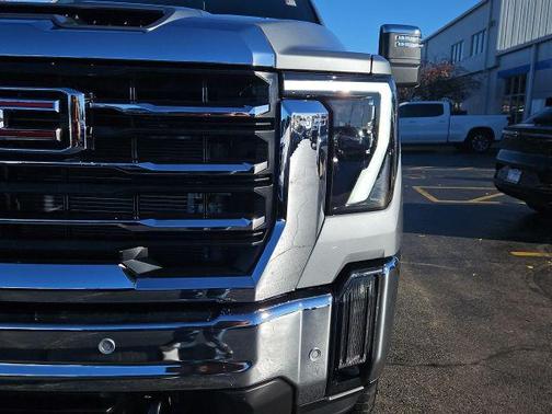 2026 GMC Sierra 2500 SLT