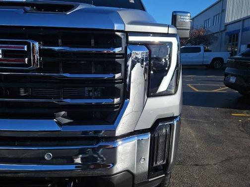 2026 GMC Sierra 2500 SLT