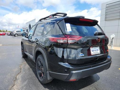 2025 Nissan Rogue Rock Creek