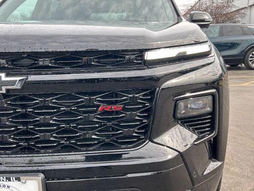 Mosaic Black Metallic 2026 Chevrolet Traverse RS