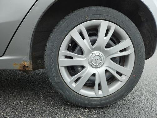 2014 Mazda Mazda2 Sport