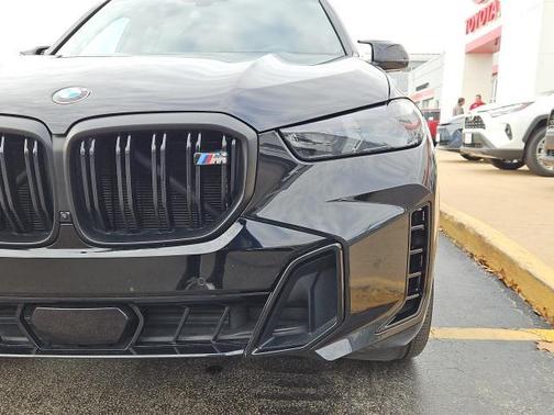 2025 BMW X5 M60i