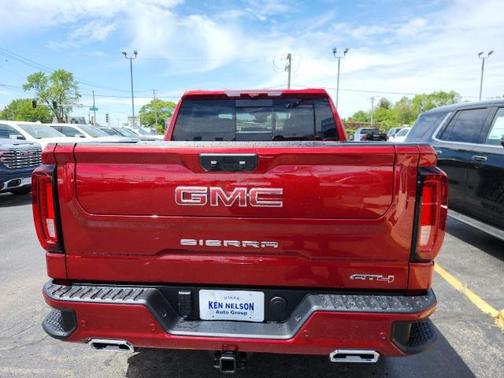 2025 GMC Sierra 1500 AT4