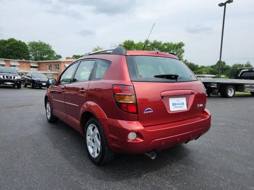 2005 Pontiac Vibe Base