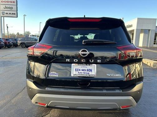 2023 Nissan Rogue SV