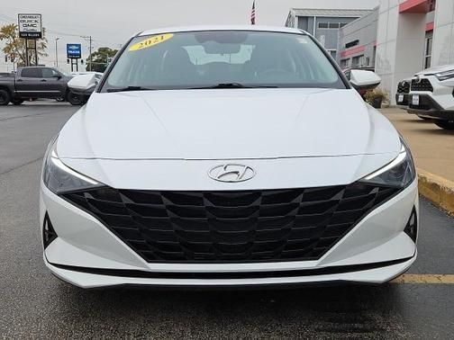 2021 Hyundai ELANTRA SEL
