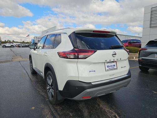2021 Nissan Rogue SL